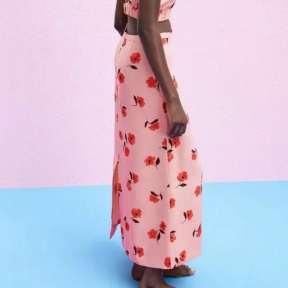 Zara Pink Floral Printed Linen Midi Skirt Size Medium - Red Flower Pattern - Picture 3 of 9